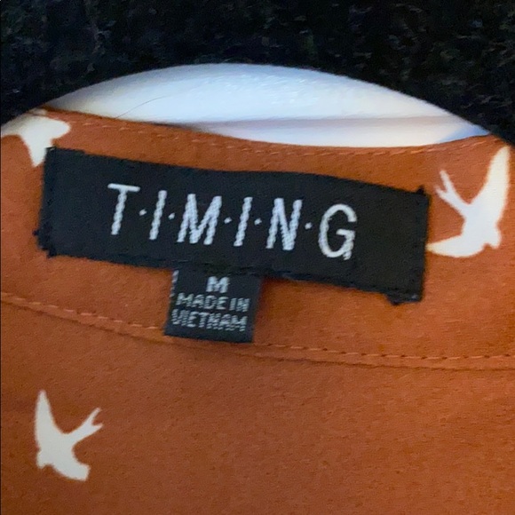 Button down burnt orange top - Picture 3 of 4